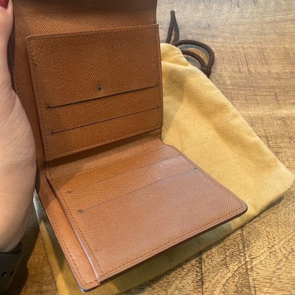 Louis Vuitton Elise Monogram Wallet - Picture 8 of 13